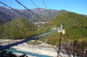 十津川街道-谷瀬の吊り橋